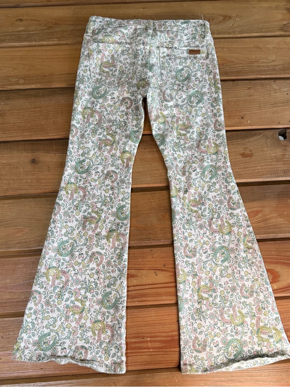Girls Wrangler Floral Horseshoe Print Flare Jeans Size 10 Western Boho - Picture 13 of 13